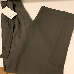 MAKE OFFERS!! Brand new lululemon noir pants!